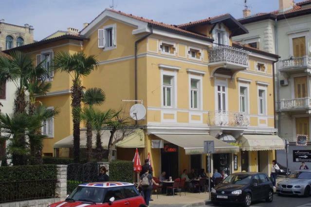 Apartment Center Opatija Ngoại thất bức ảnh