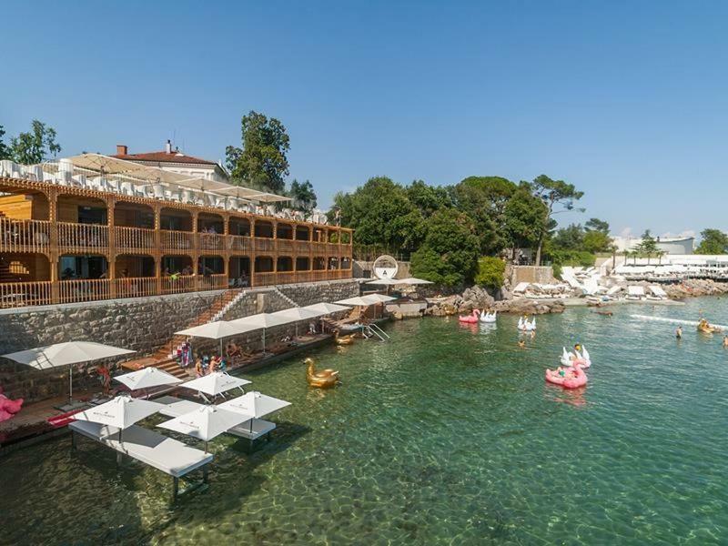 Apartment Center Opatija Ngoại thất bức ảnh